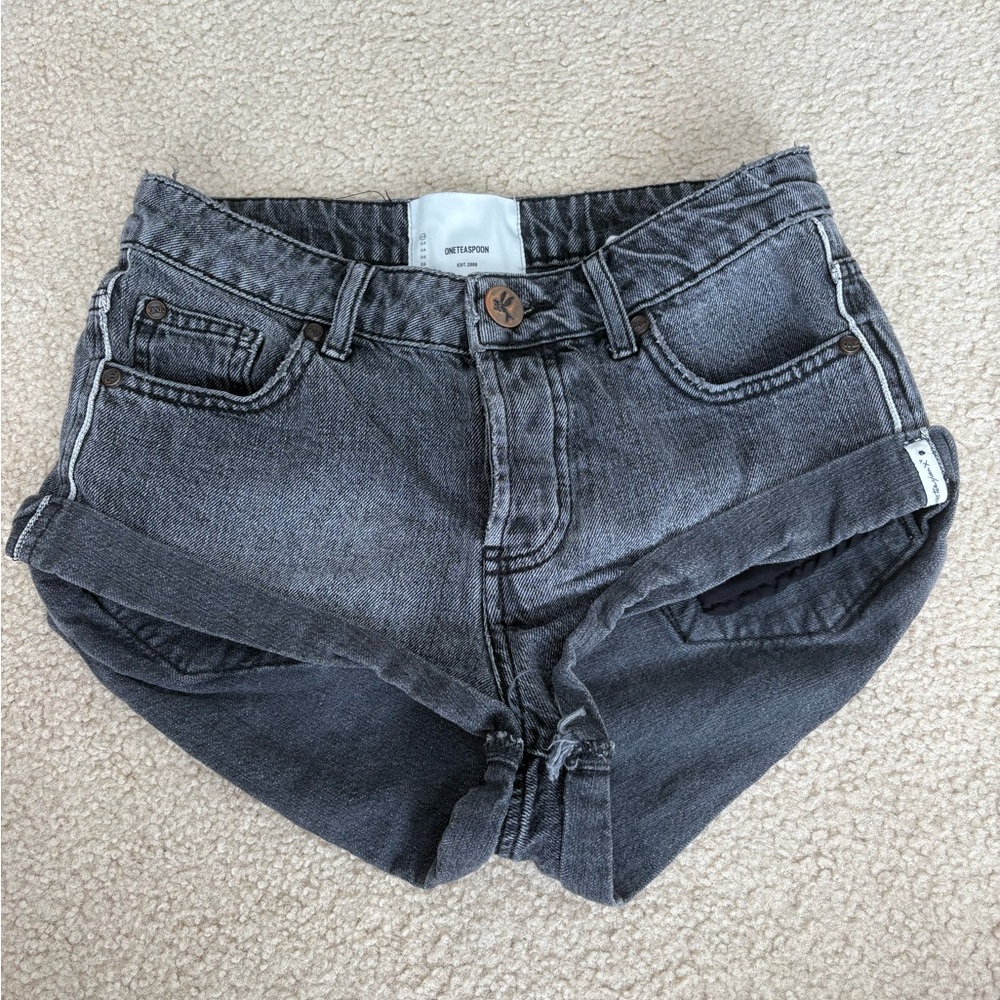 Black one teaspoon jean shorts size 22